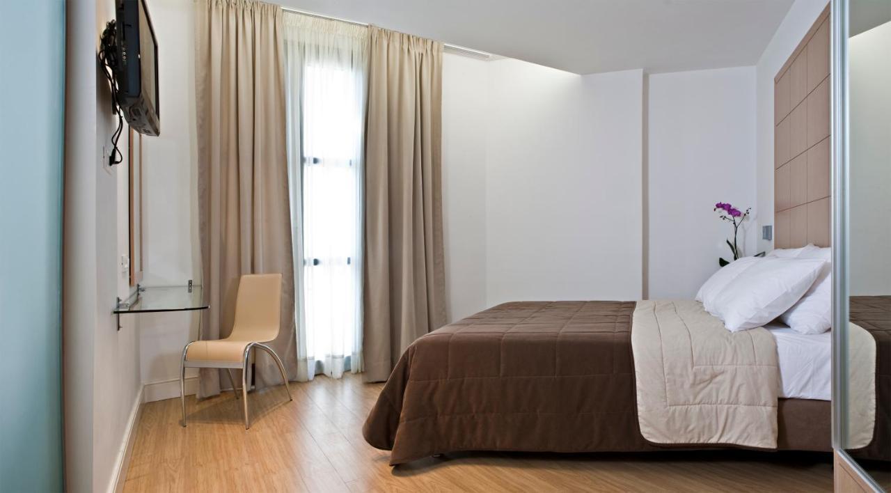 Chic Hotel Афины Экстерьер фото