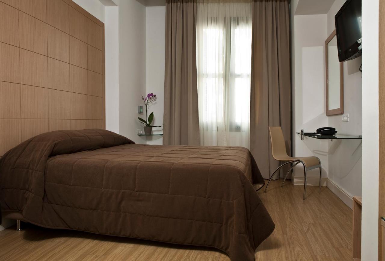 Chic Hotel Афины Экстерьер фото