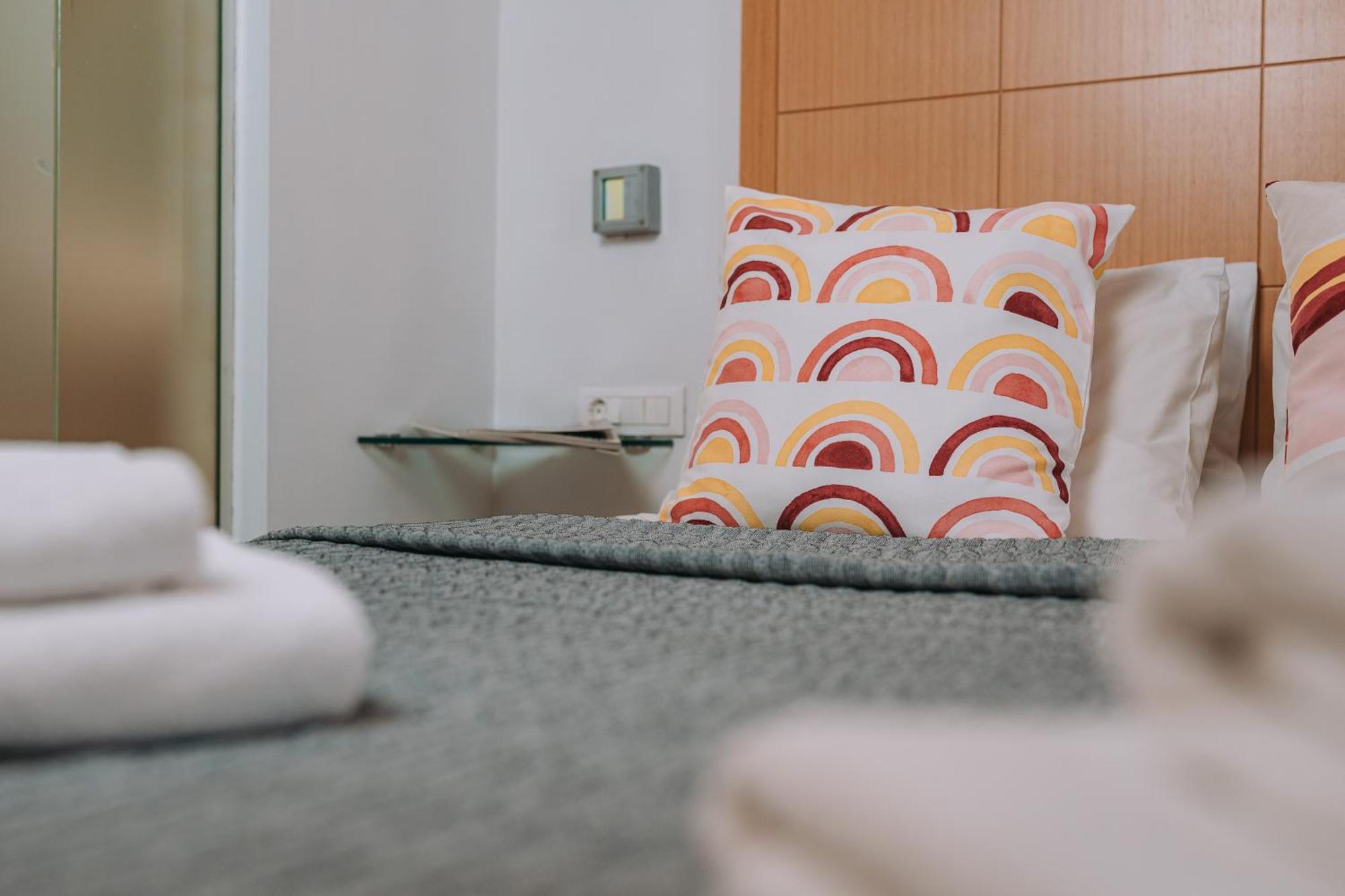Chic Hotel Афины Экстерьер фото