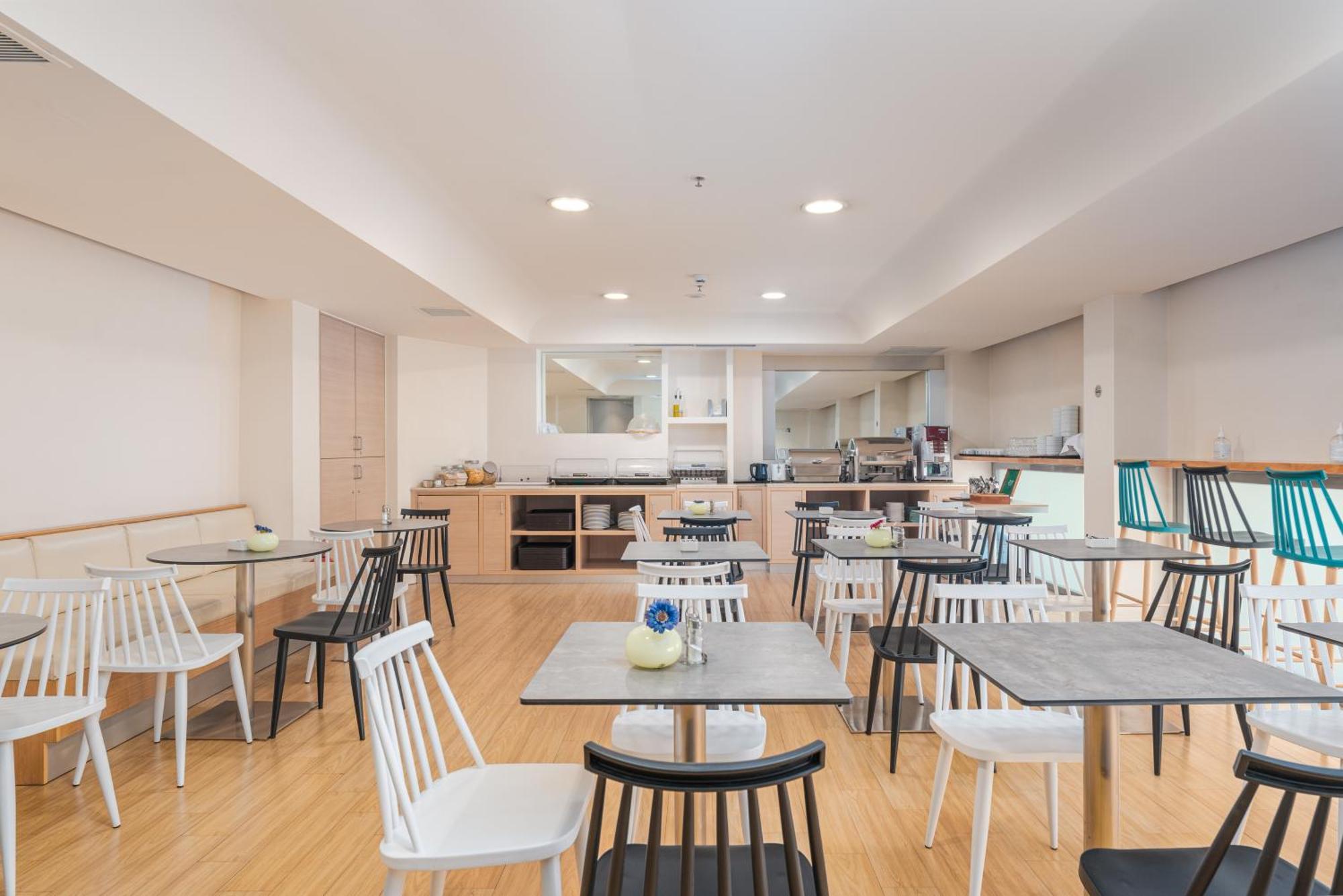 Chic Hotel Афины Экстерьер фото