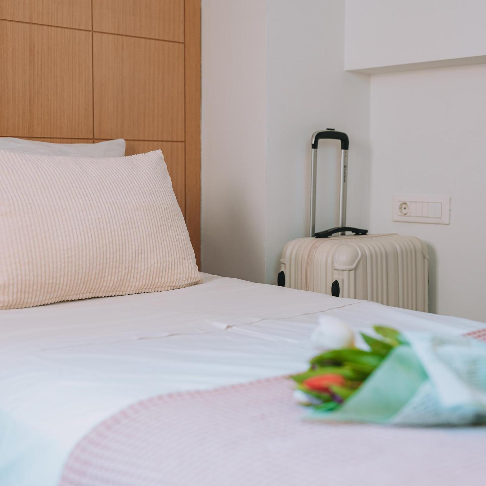 Chic Hotel Афины Экстерьер фото