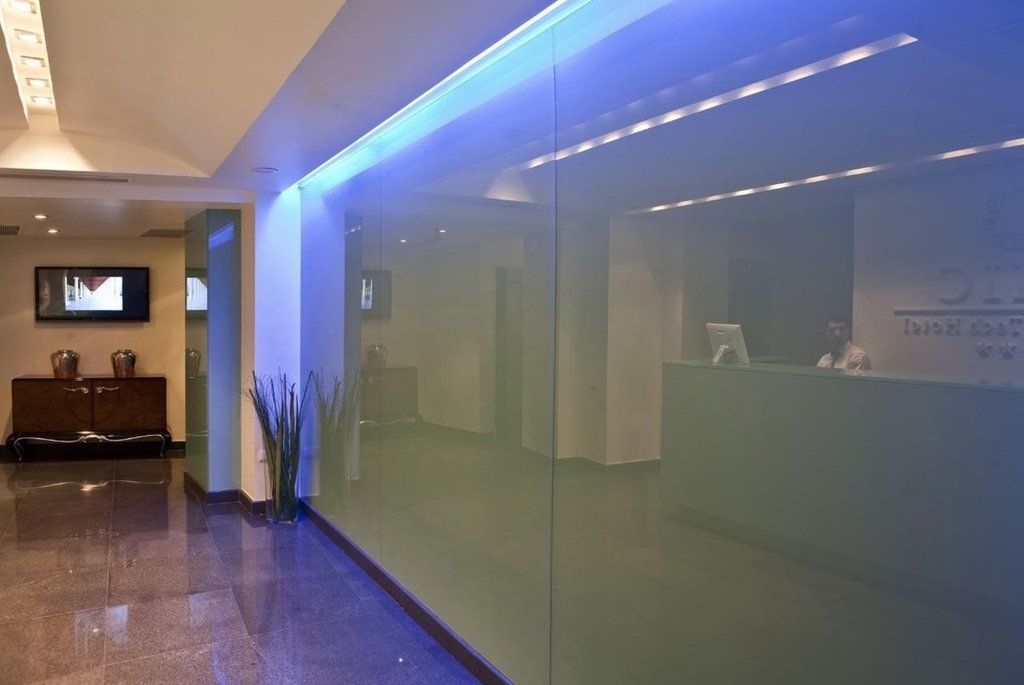 Chic Hotel Афины Экстерьер фото